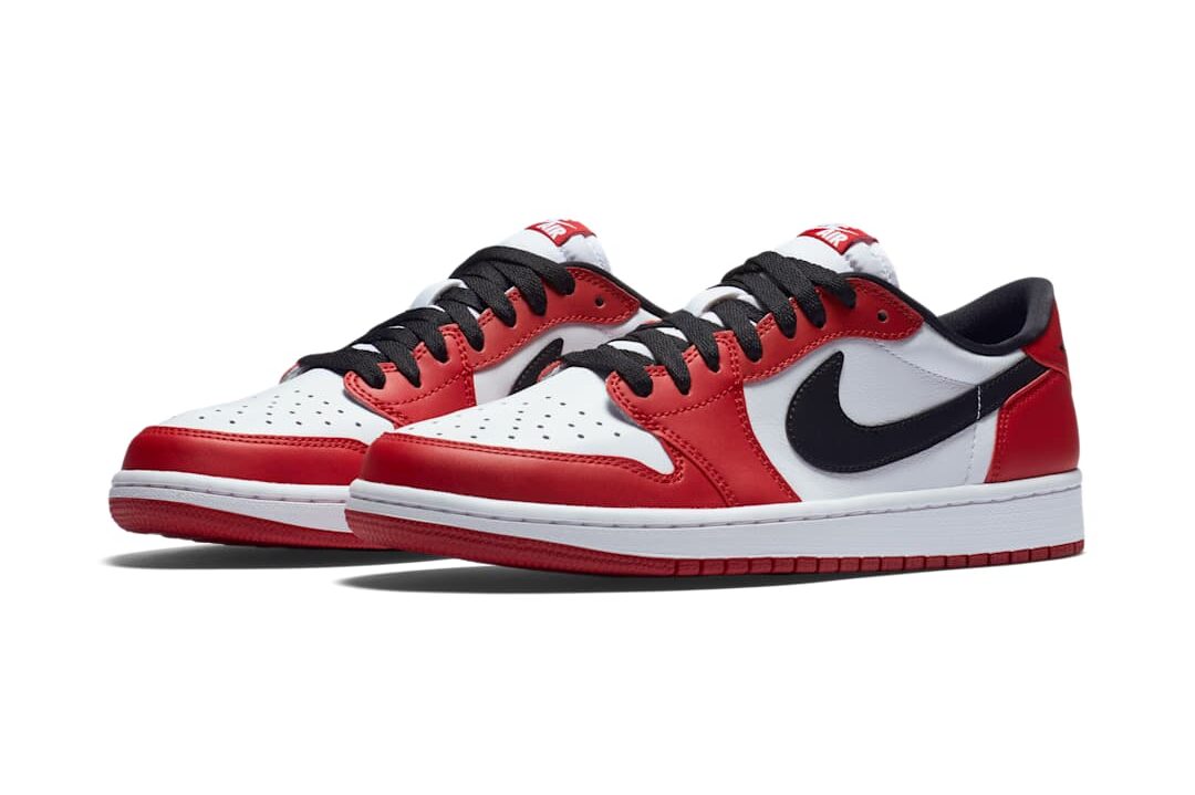 Air Jordan 1 Low OG "Chicago"