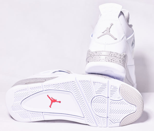 Air Jordan 4 Retro (White Oreo)